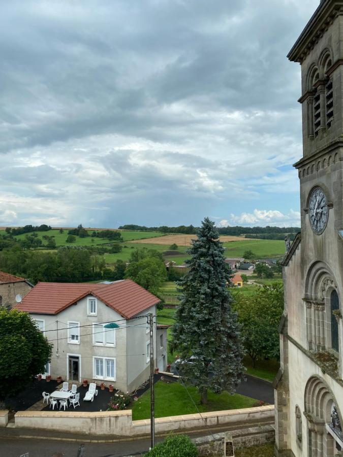 Le Chateau De Monthureux Le Sec Extérieur photo