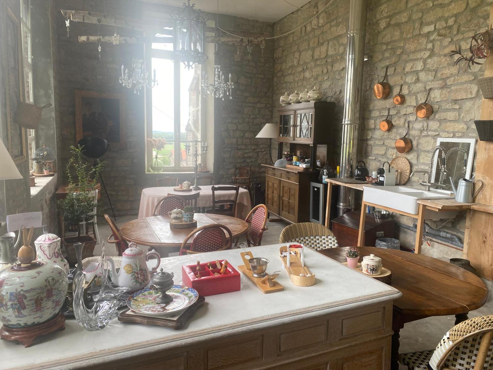 Le Chateau De Monthureux Le Sec Extérieur photo